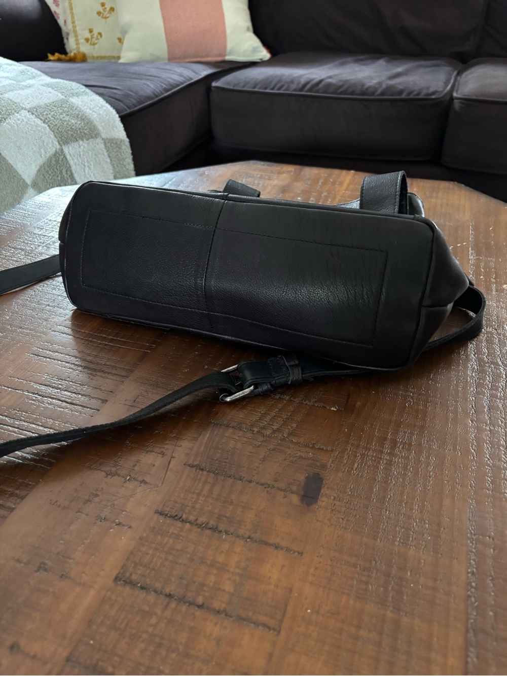 Black Leather Purse. Soft leather! - Picture 8 of 8